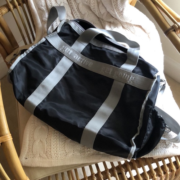 Old Navy Gym Bag Black/grey get going , get active logo on trim on both sides! - Picture 12 of 12